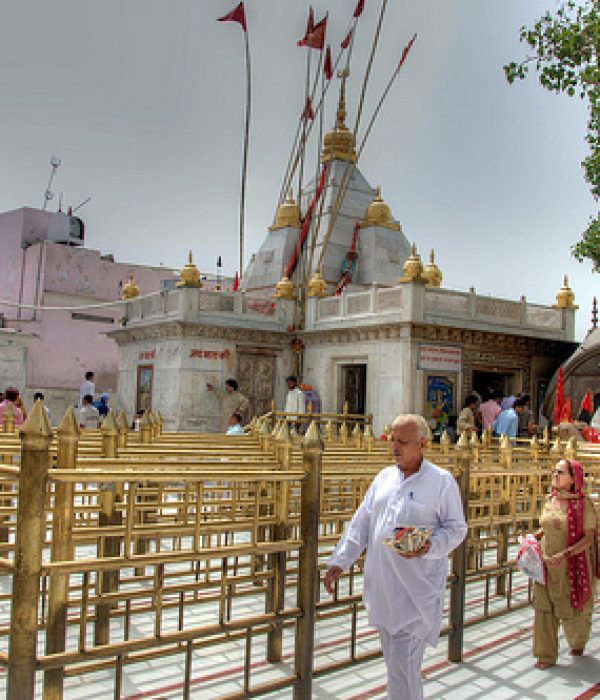 Shri-Naina-Devi-Temple-bilaspur